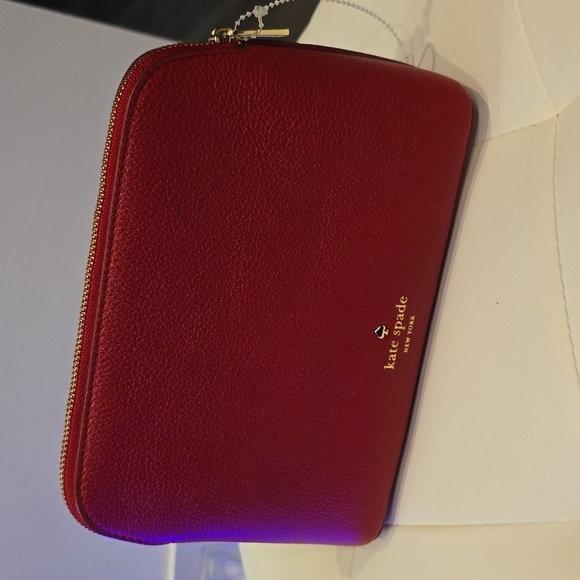 Kate Spade Red Leather Gold Hayes Street Pearl Zip Top Cosmetic Make UP Case - Picture 2 of 7